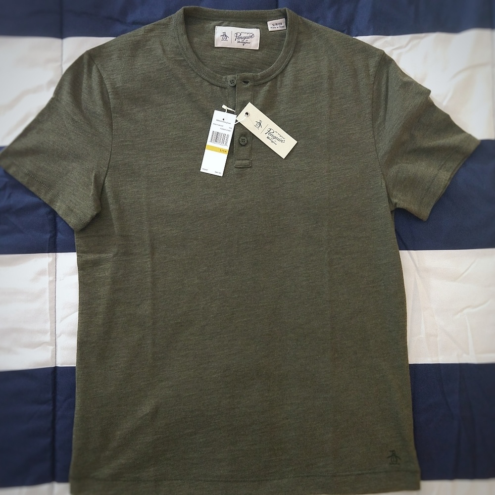 Green Penguin Shirt - Small - NWT